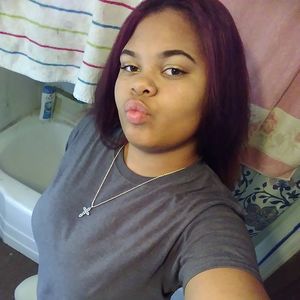 Meet your Posher, Myia